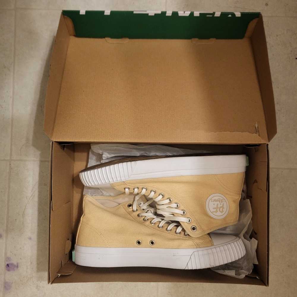 Tan/Cream EUC P.F. Flyers Canvas Sneakers